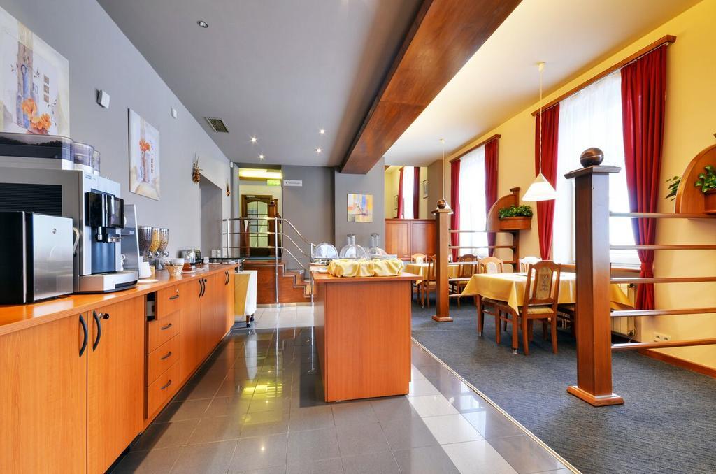 Hotel Filipinum Jablonné nad Orlicí Екстериор снимка