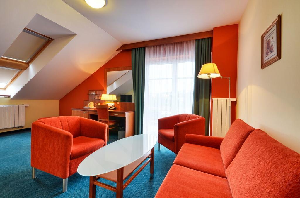 Hotel Filipinum Jablonné nad Orlicí Стая снимка